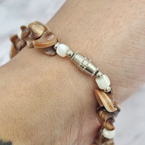 Vintage Puka Shell Bracelet 7" | Handmade - Picture 3 of 13